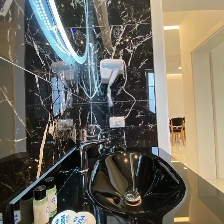 Apartments Oda Hotel شقة Velipojë