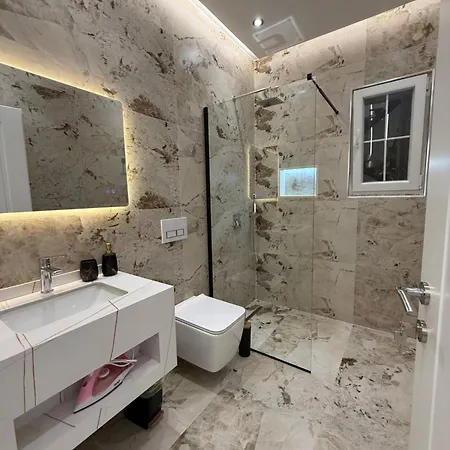 Apartments Oda Hotel * Велипойе
